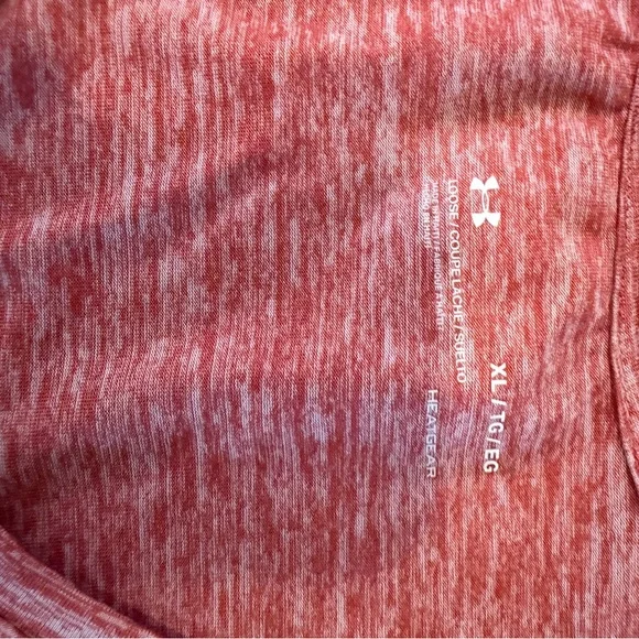 Bundle of 2 Under Armour Tops (XL) + 3 FREE Bonus Shirts - Picture 5 of 6